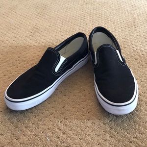 Black vans size 10.5 men’s and size 12 women’s